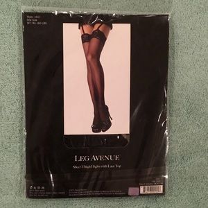 LEG AVENUE NYLONS